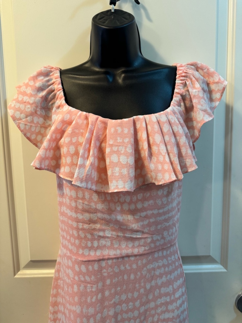 BCBG Paris Peach & White Spotted Ruffle Dress - Size Large - Wedding/Garden/Day - Picture 7 of 12